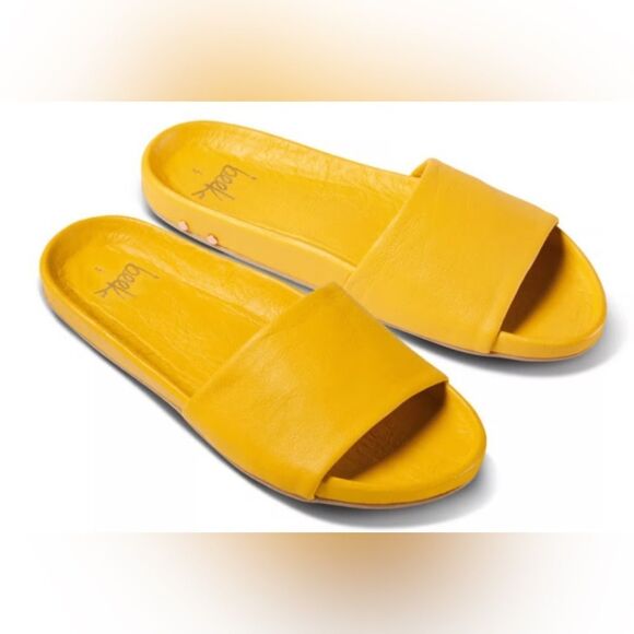 Beek Gallito Slide Sandals - Sunflower Yellow Leather size 9 - Picture 1 of 6